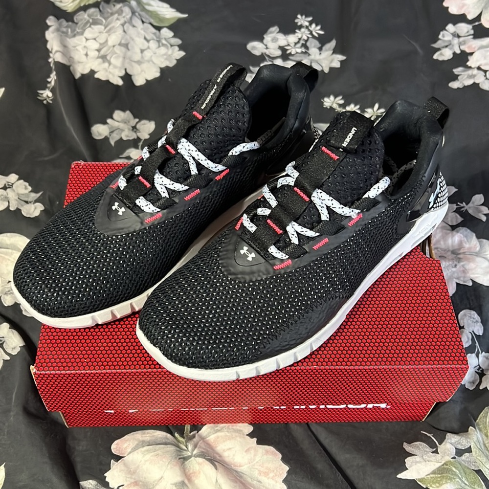 NWT • Under Armour • Training shoe